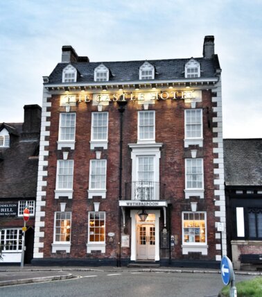 The Castle Hotel, Ruthin outside view of building from street